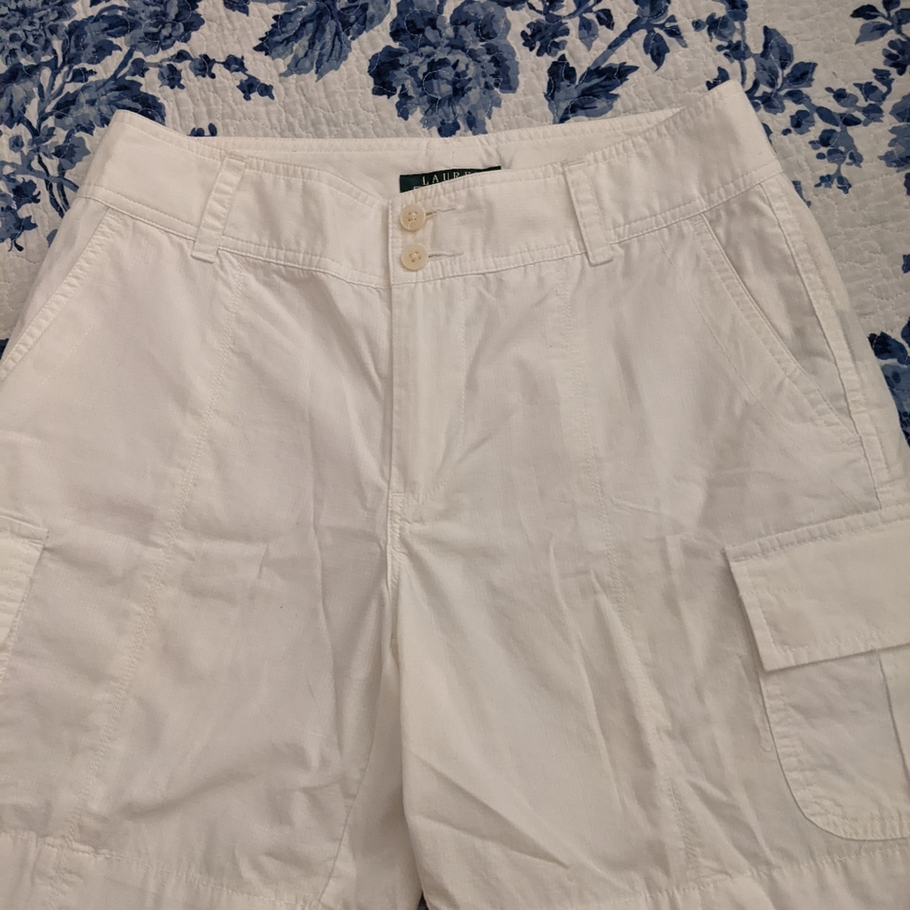 Lauren Ralph Lauren white cotton cargo shorts size 4